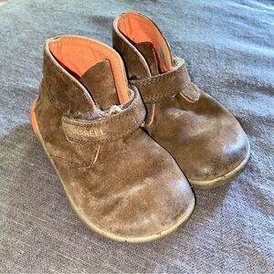 baby Merrell brown suede boots w/ velcro closure